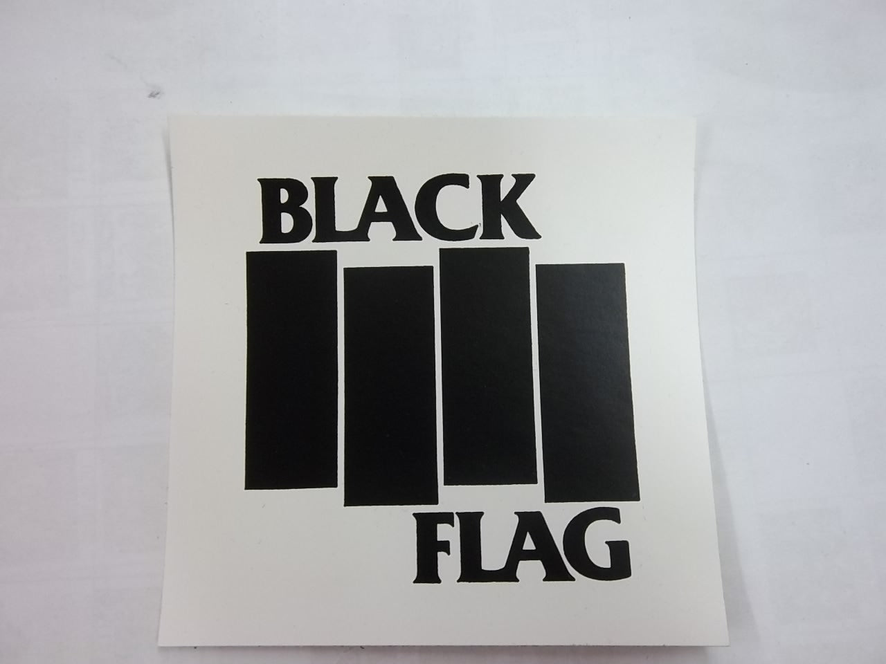 BLACK FLAG - LOGO STICKER