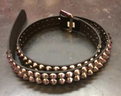 BELT - 2 ROWS CHROME CONES STUD ON BLACK LEATHER