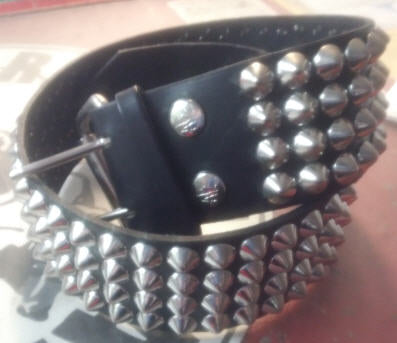 BELT - 4 ROW CHROME CONES STUD ON BLACK LEATHER
