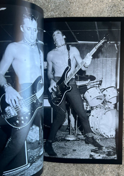MISFITS - THE SQUEEZE INN ON TOUR AUG 1978 BOOK