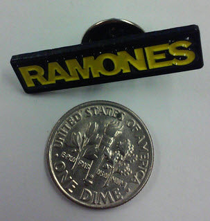 RAMONES - RAMONES ENAMEL PIN BADGE