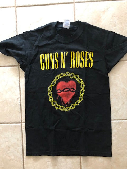GUNS N ROSES - HEART TEE SHIRT
