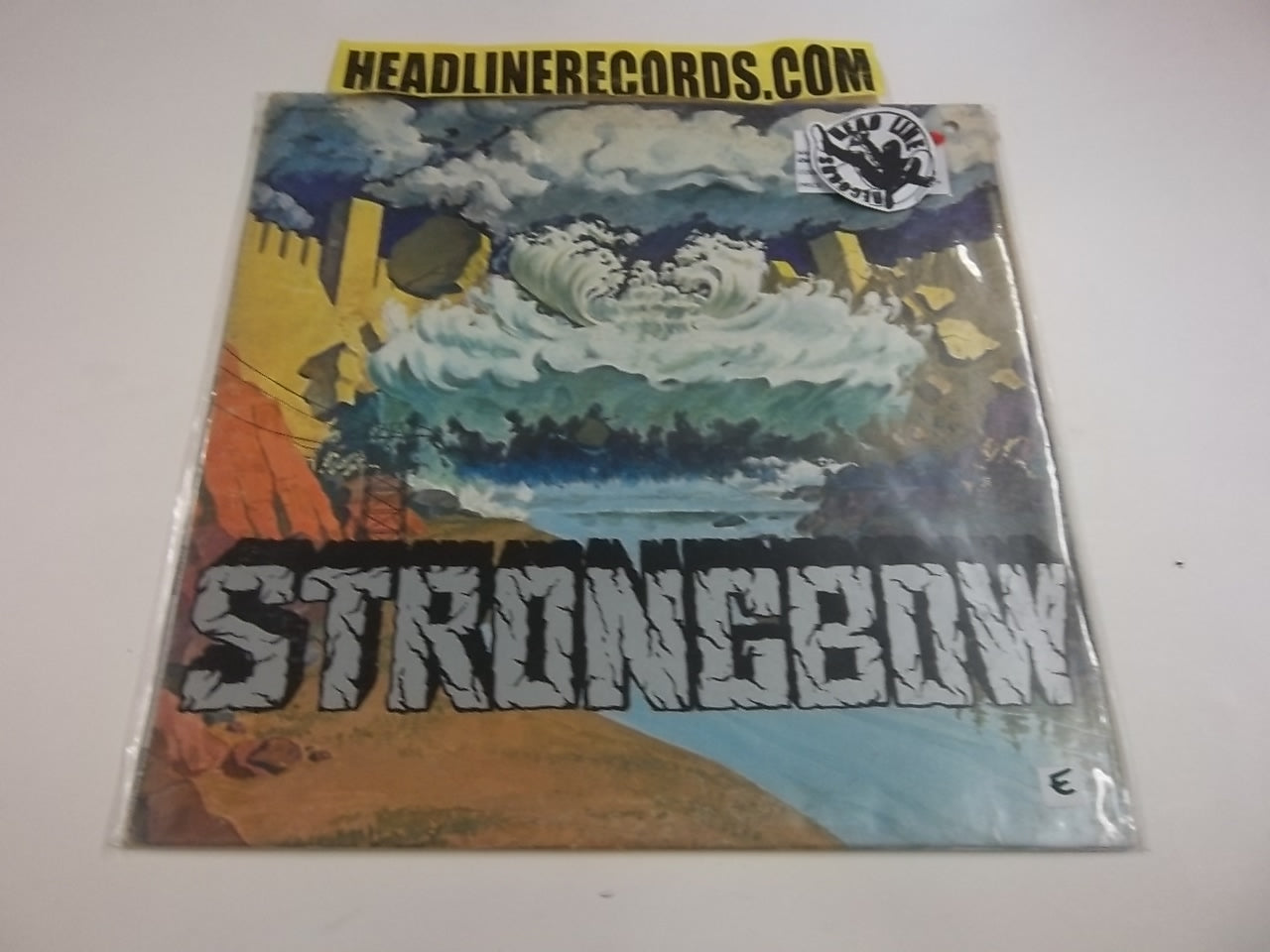 STRONGBOW - S/T