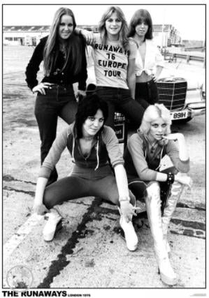 RUNAWAYS - BAND PICTURE COUNTER TOP POSTER (B/W)